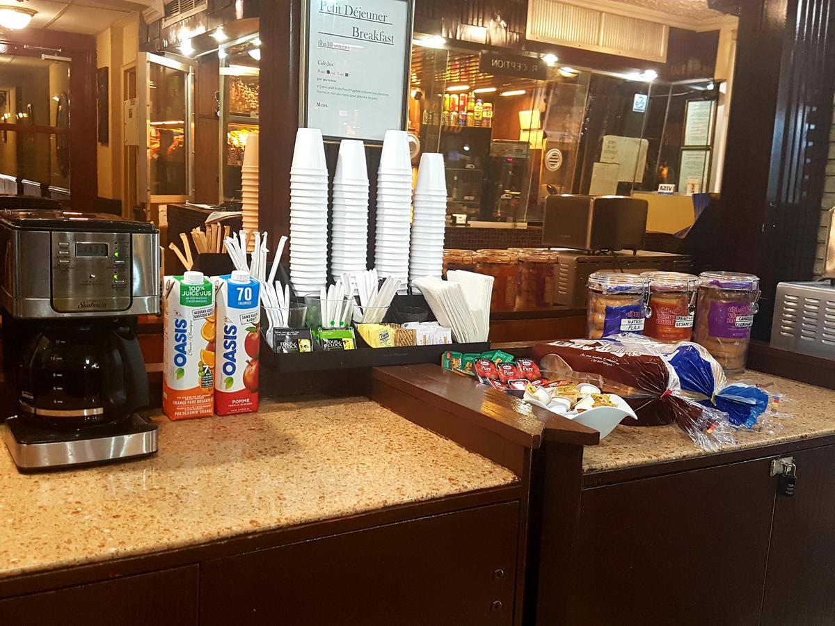 Chomedey Inn Лаваль Экстерьер фото